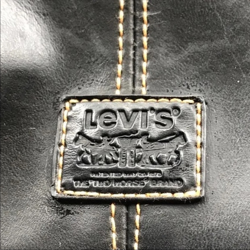 Levi’s leather bag - Picture 3 of 11
